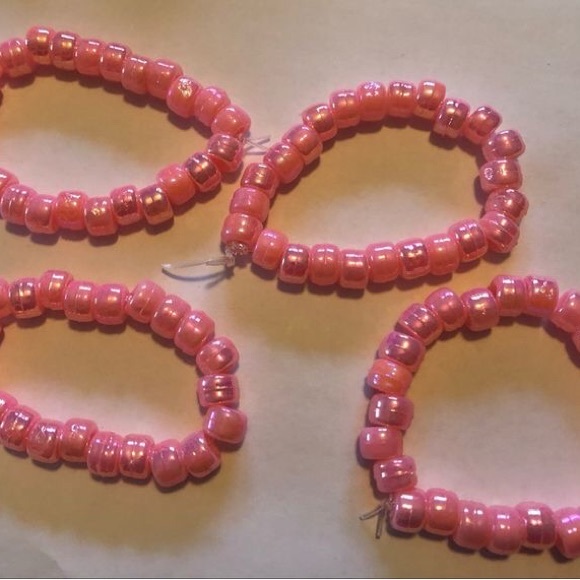 FARLEY’S HANDMADE BEADED BRACELETS - Picture 3 of 9